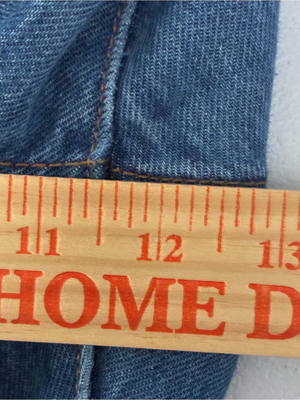 Levi’s Wedgie Straight Womens High Rise Cropped Raw Hem Jeans Size 30 light wash - Picture 8 of 9